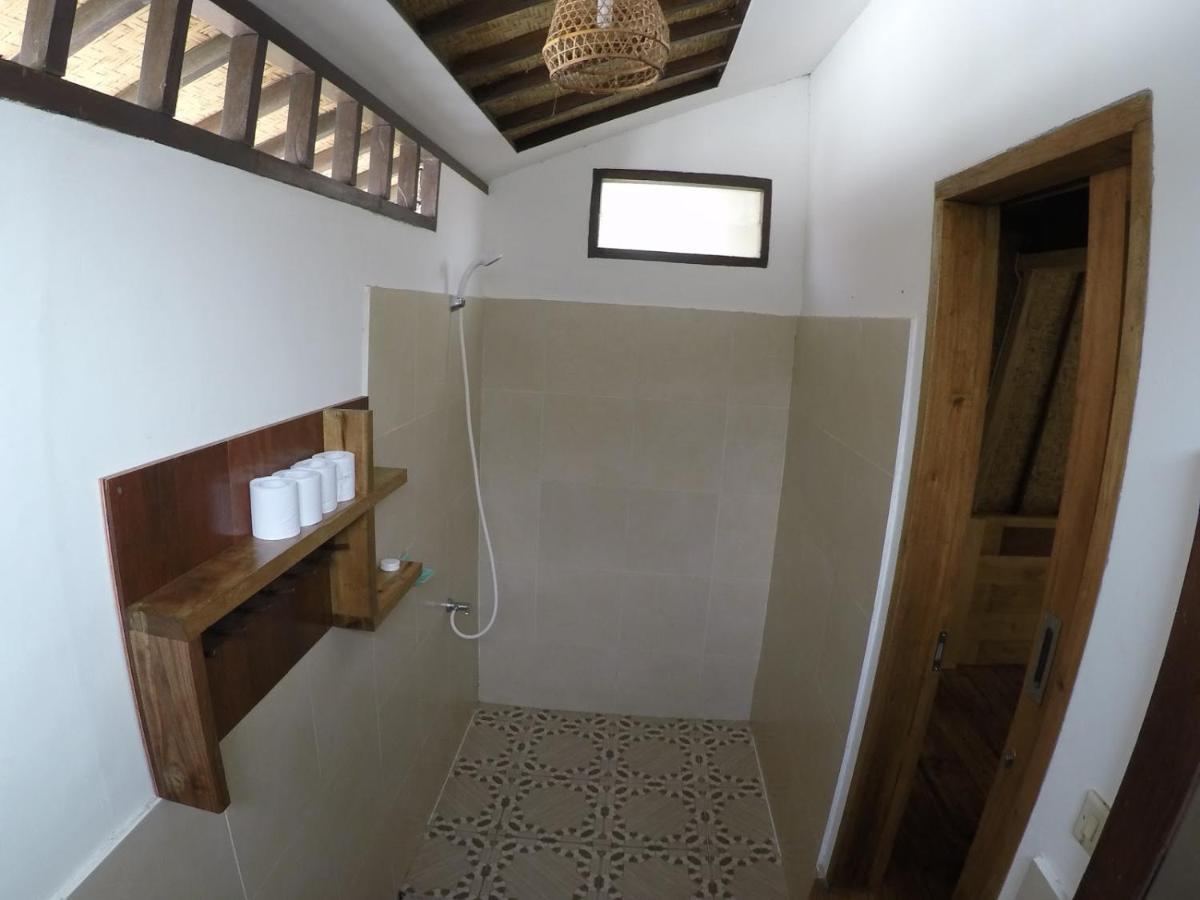 Gili Smile Bungalow Gili Trawangan Exterior photo