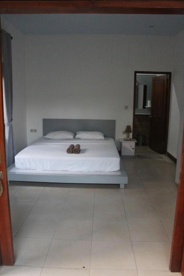 Gili Smile Bungalow Gili Trawangan Exterior photo