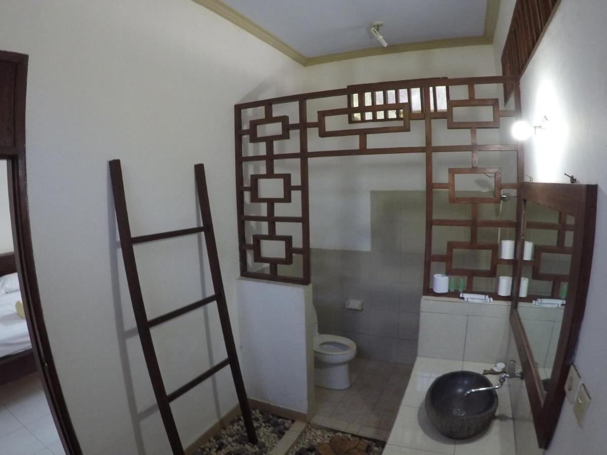 Gili Smile Bungalow Gili Trawangan Exterior photo