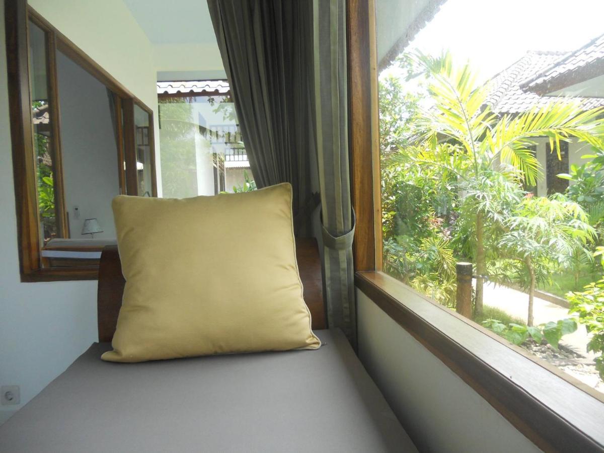 Gili Smile Bungalow Gili Trawangan Exterior photo